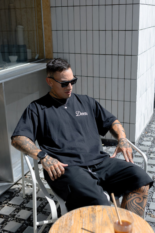 DOERS - CORE BLACK TEE